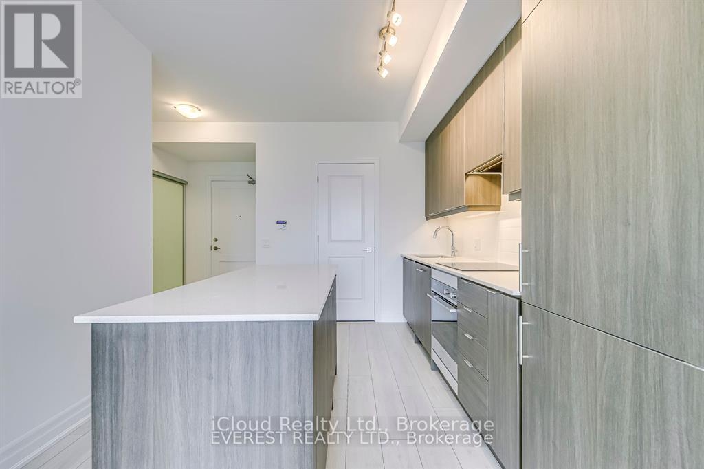 2305 - 30 Elm Drive W, Mississauga, Ontario  L5B 0N6 - Photo 13 - W12678932