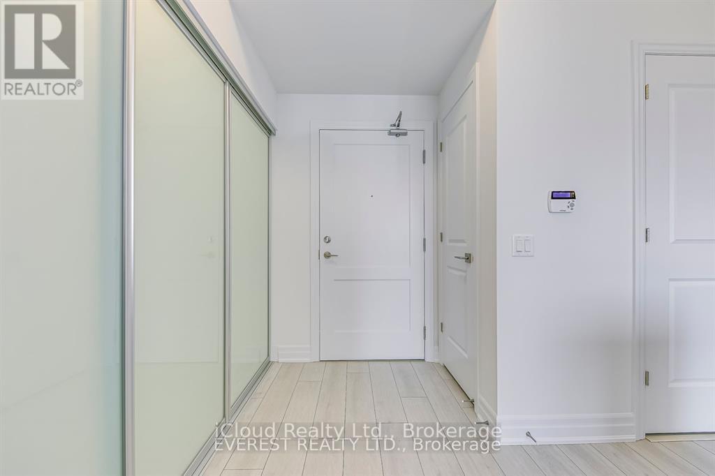 2305 - 30 Elm Drive W, Mississauga, Ontario  L5B 0N6 - Photo 20 - W12678932