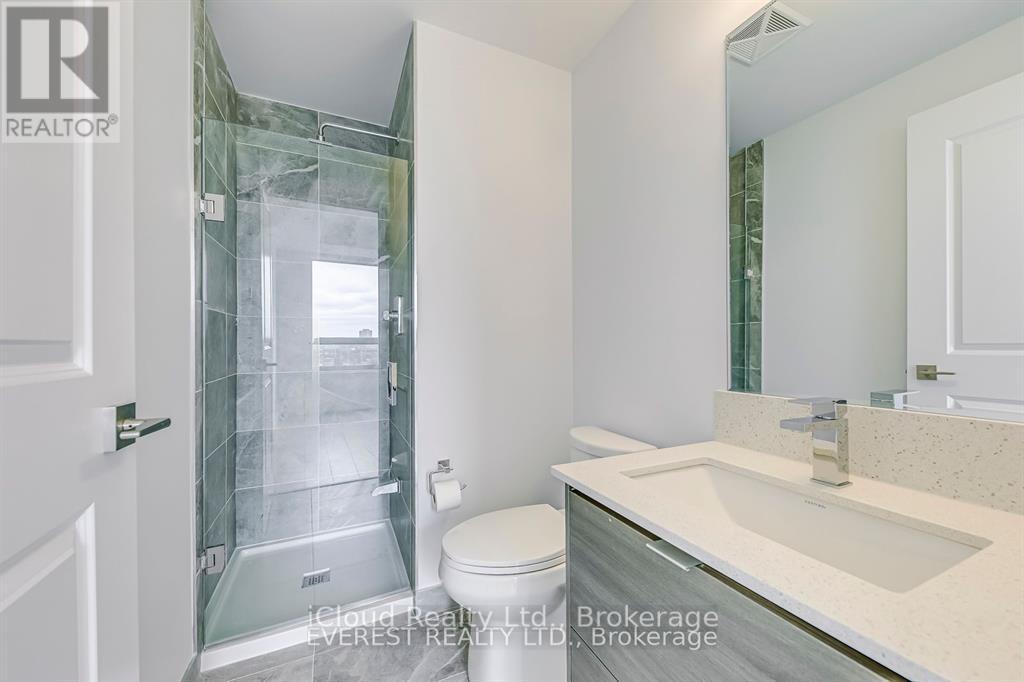 2305 - 30 Elm Drive W, Mississauga, Ontario  L5B 0N6 - Photo 4 - W12678932