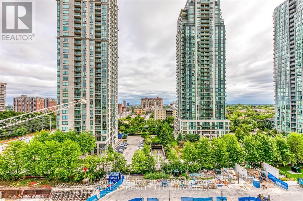 2305 - 30 Elm Drive W, Mississauga, Ontario  L5B 0N6 - Photo 8 - W12678932