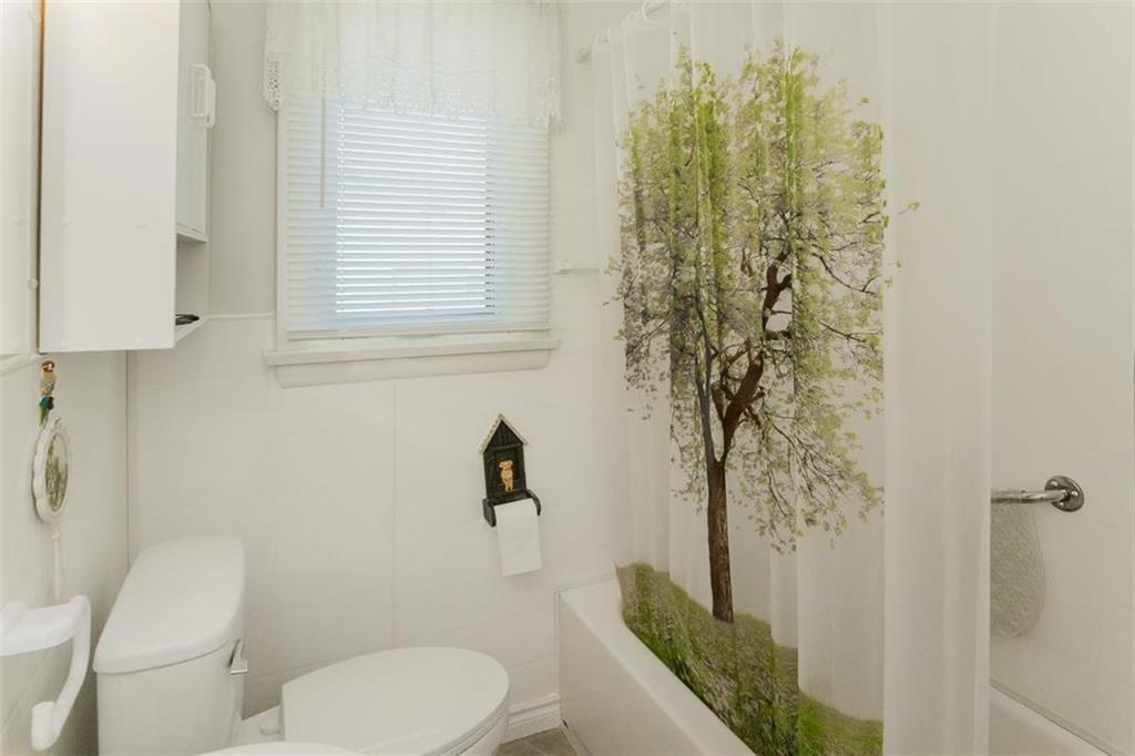 394 Semple Avenue, Winnipeg, Manitoba  R2V 1C3 - Photo 8 - 202600515