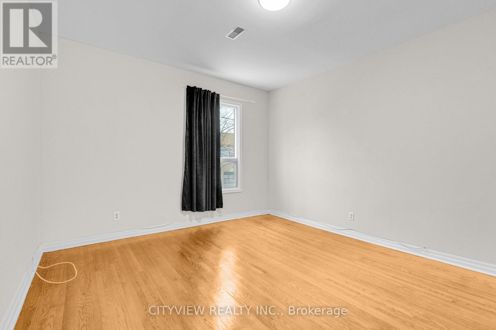 Upper - 345 Dundas Street E, Toronto, Ontario  M5A 2A2 - Photo 13 - C12645532