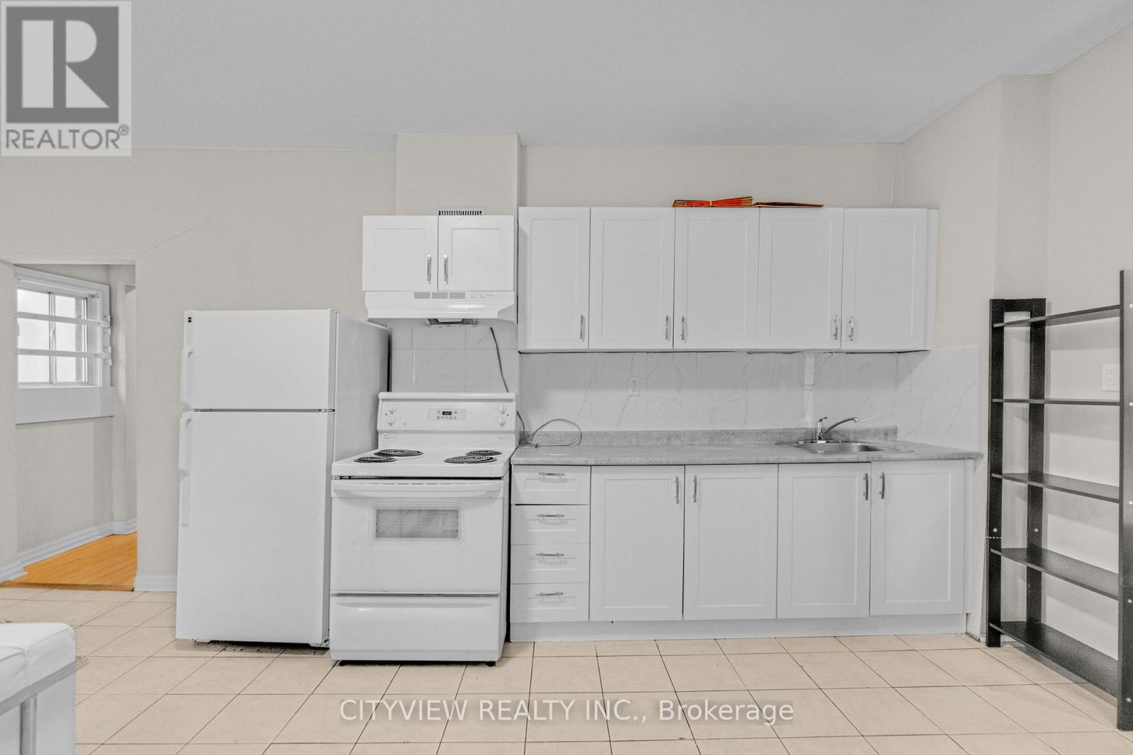 Upper - 345 Dundas Street E, Toronto, Ontario  M5A 2A2 - Photo 17 - C12645532