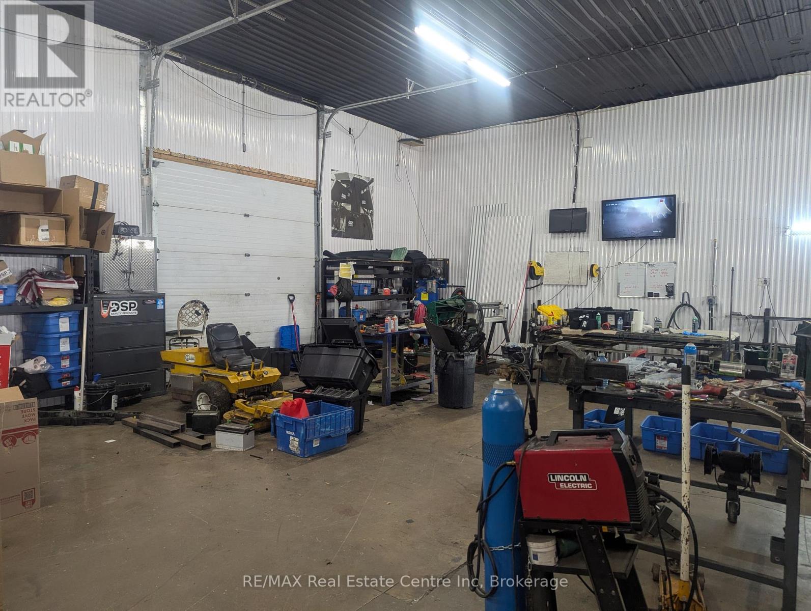 9103 Highway 6, Wellington North, Ontario  N0G 2E0 - Photo 10 - X12679002