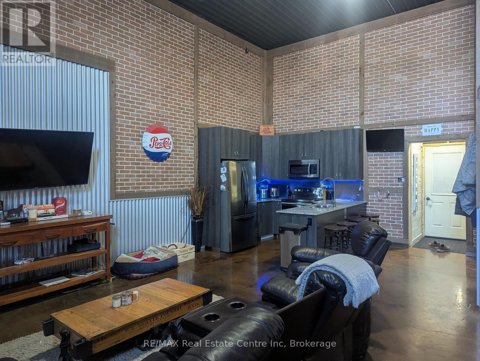 9103 Highway 6, Wellington North, Ontario  N0G 2E0 - Photo 15 - X12679002