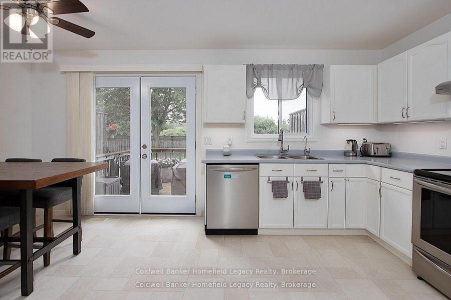 17 - 20 Southvale Road, St. Marys, Ontario  N4X 1E9 - Photo 11 - X12679006