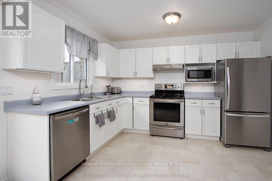 17 - 20 Southvale Road, St. Marys, Ontario  N4X 1E9 - Photo 12 - X12679006