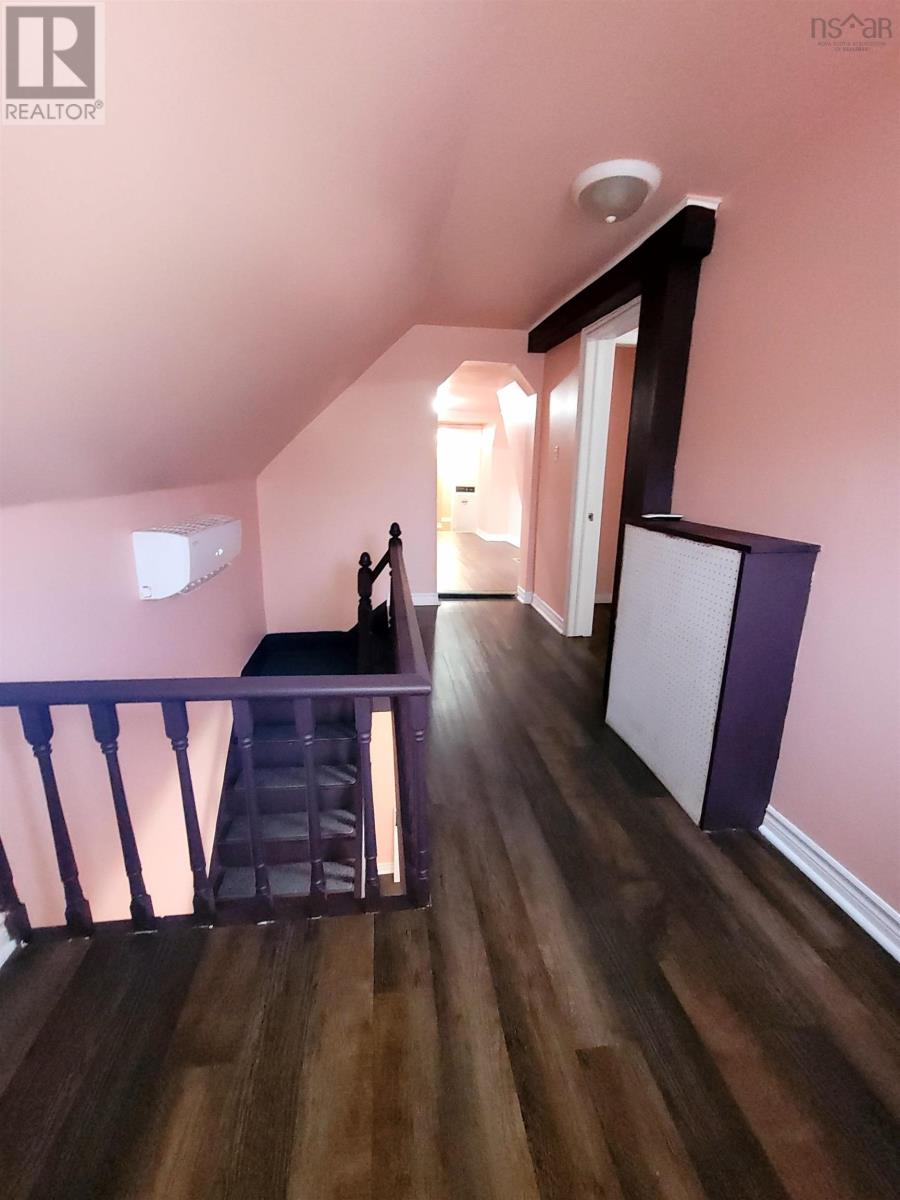 4 Queen Street, Sydney Mines, Nova Scotia  B1V 1K5 - Photo 18 - 202600453