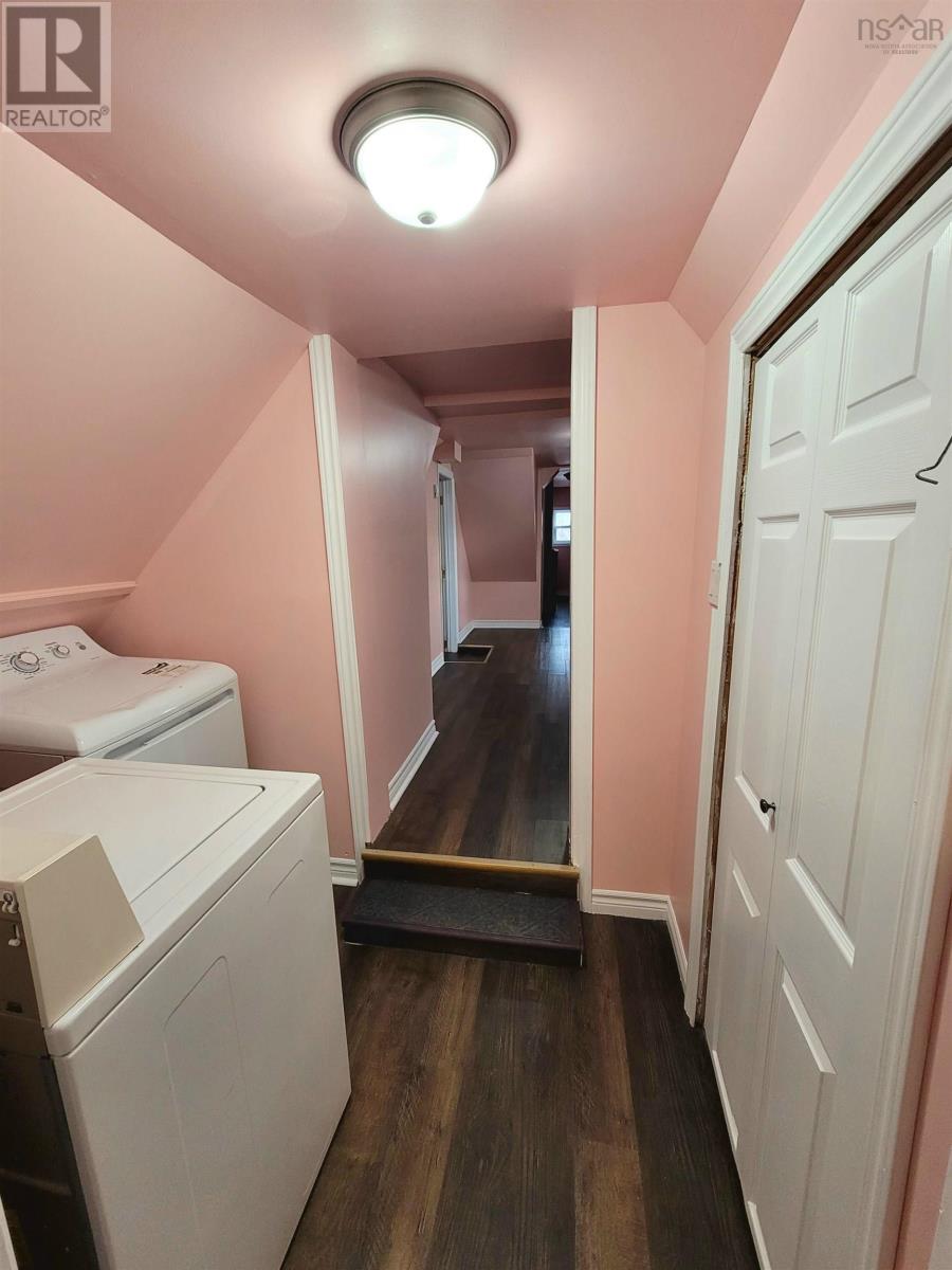 4 Queen Street, Sydney Mines, Nova Scotia  B1V 1K5 - Photo 25 - 202600453
