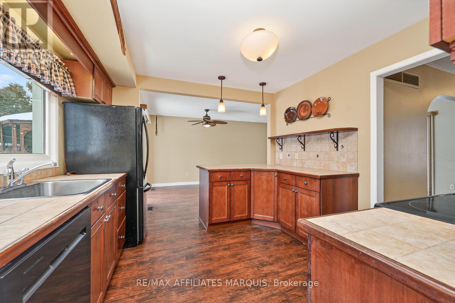 48 Carol Crescent, Smiths Falls, Ontario  K7A 3X8 - Photo 14 - X12678972