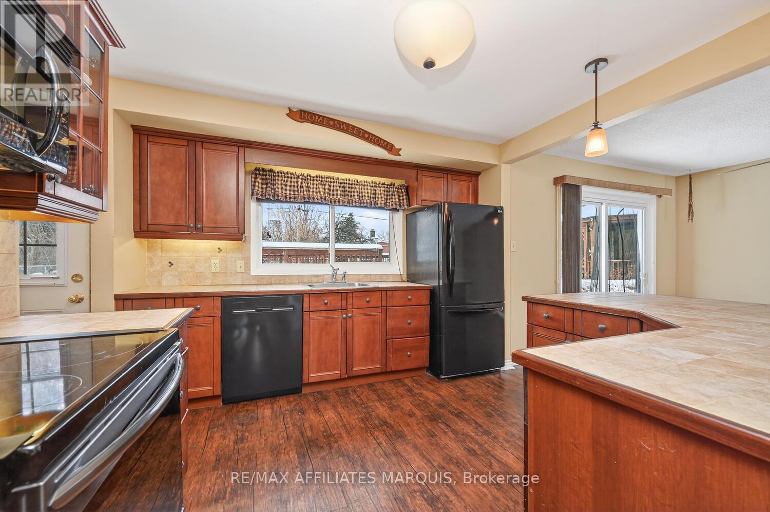 48 Carol Crescent, Smiths Falls, Ontario  K7A 3X8 - Photo 15 - X12678972