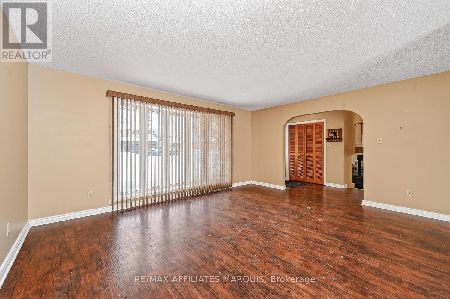 48 Carol Crescent, Smiths Falls, Ontario  K7A 3X8 - Photo 5 - X12678972