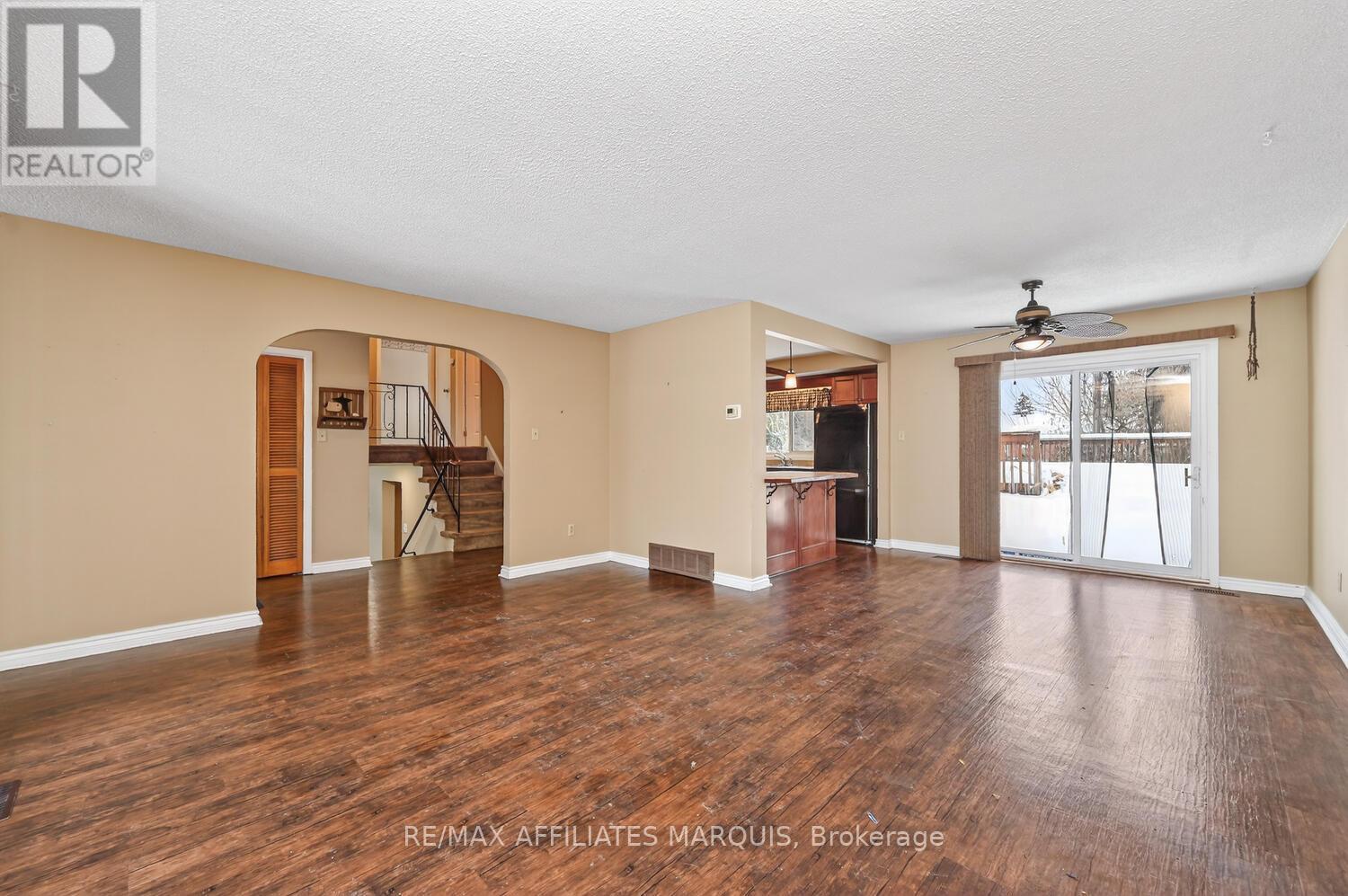 48 Carol Crescent, Smiths Falls, Ontario  K7A 3X8 - Photo 7 - X12678972