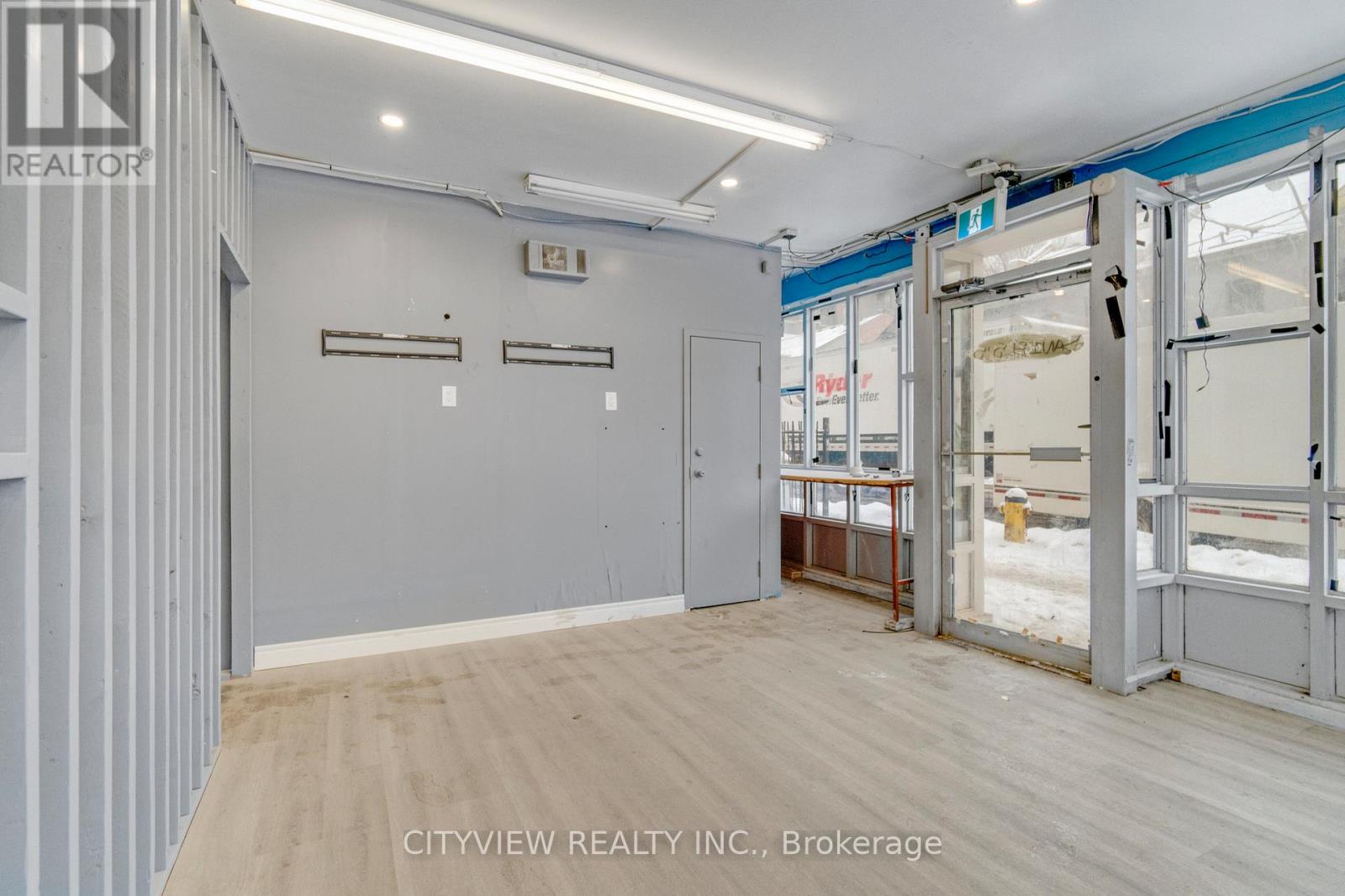 Main - 345 Dundas Street E, Toronto, Ontario  M5A 2A2 - Photo 7 - C12645536