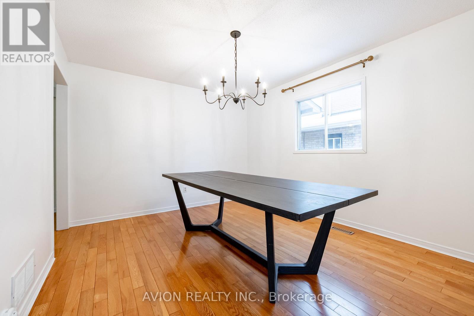 567 Millard Street, Whitchurch-Stouffville, Ontario  L4A 7Z3 - Photo 19 - N12595834