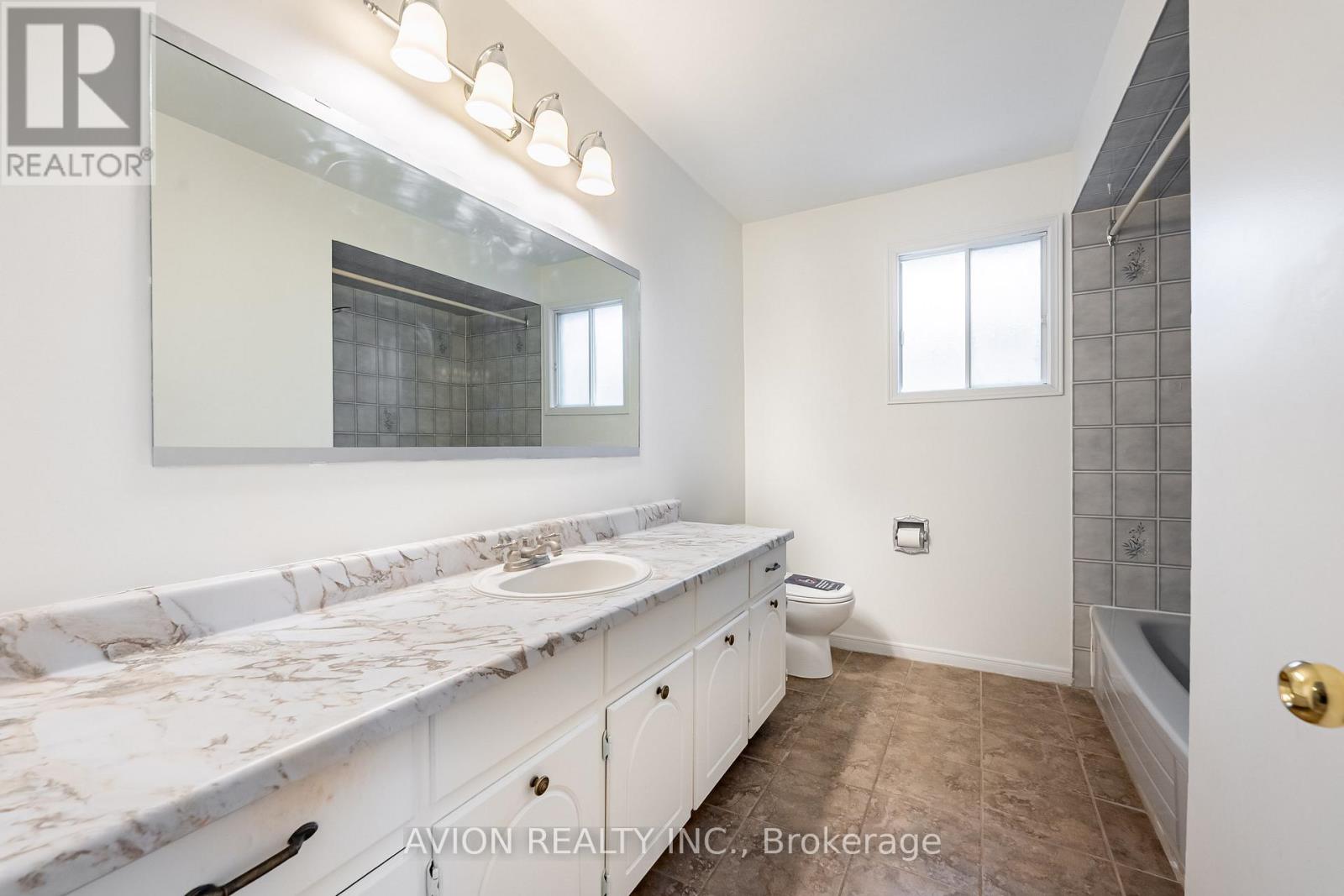 567 Millard Street, Whitchurch-Stouffville, Ontario  L4A 7Z3 - Photo 32 - N12595834