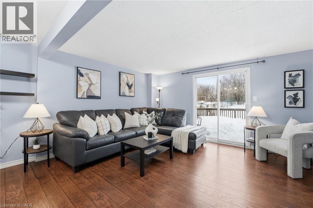 24 Catalina Court, Kitchener, Ontario N2M 5L9 - Photo 3 - 40796420