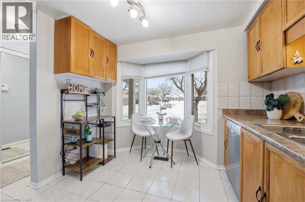 24 Catalina Court, Kitchener, Ontario N2M 5L9 - Photo 7 - 40796420