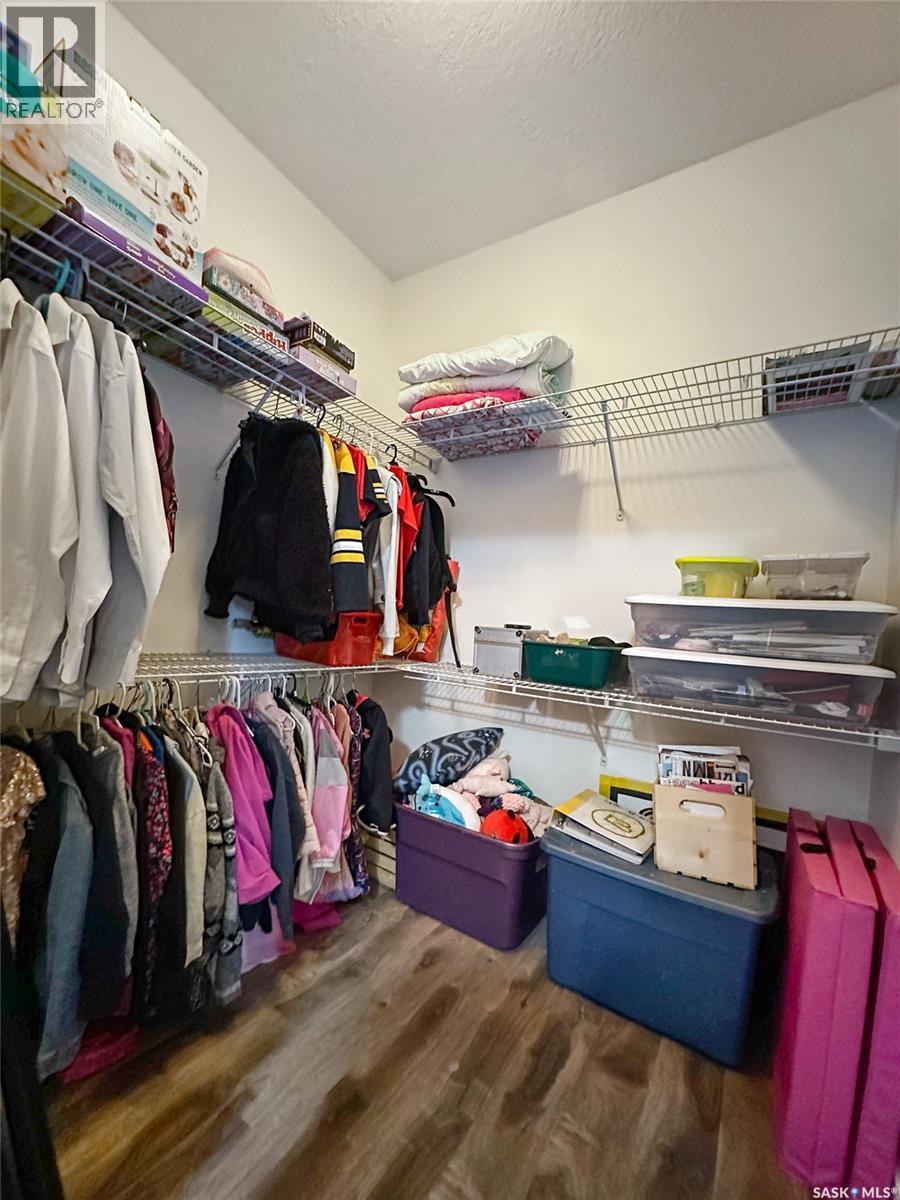 Holars Haven Acreage, Spy Hill Rm No. 152, Saskatchewan  S0A 4B0 - Photo 17 - SK012055