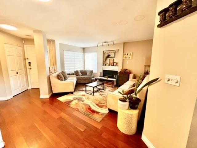 208 13900 Hyland Road, Surrey, British Columbia  V3W 1K4 - Photo 4 - R3077560