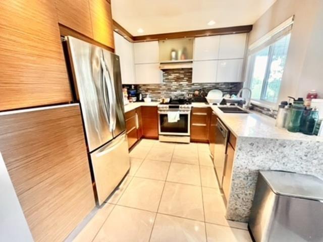 208 13900 Hyland Road, Surrey, British Columbia  V3W 1K4 - Photo 8 - R3077560