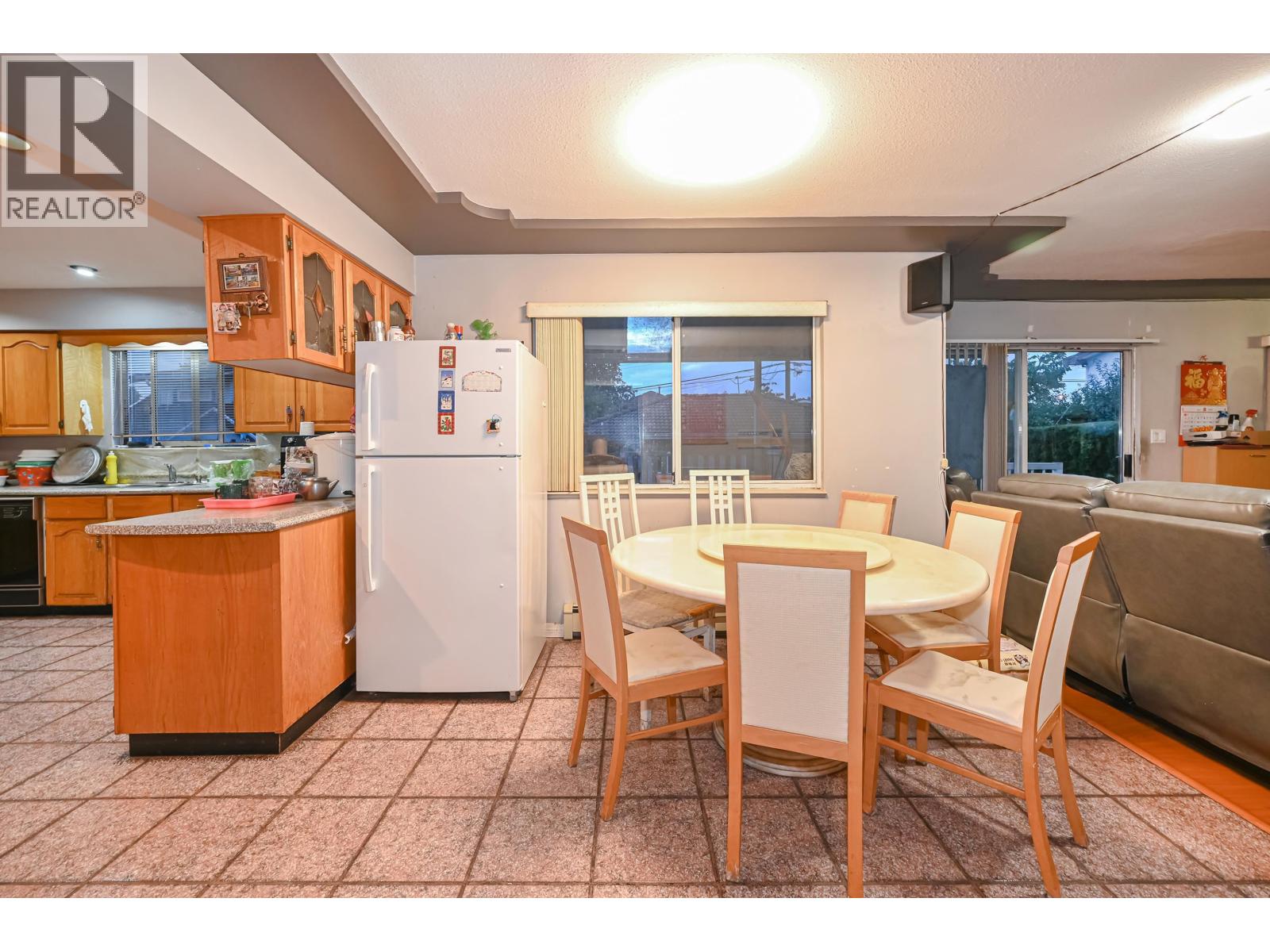 6889 Kerr Street, Vancouver, British Columbia  V5S 3C9 - Photo 9 - R3076082