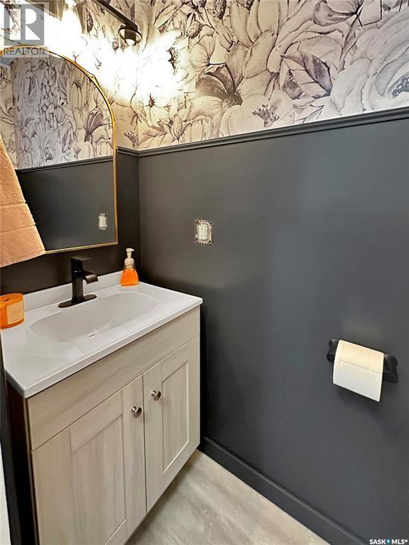 219 4th Avenue, Whitewood, Saskatchewan  S0G 5C0 - Photo 10 - SK015710