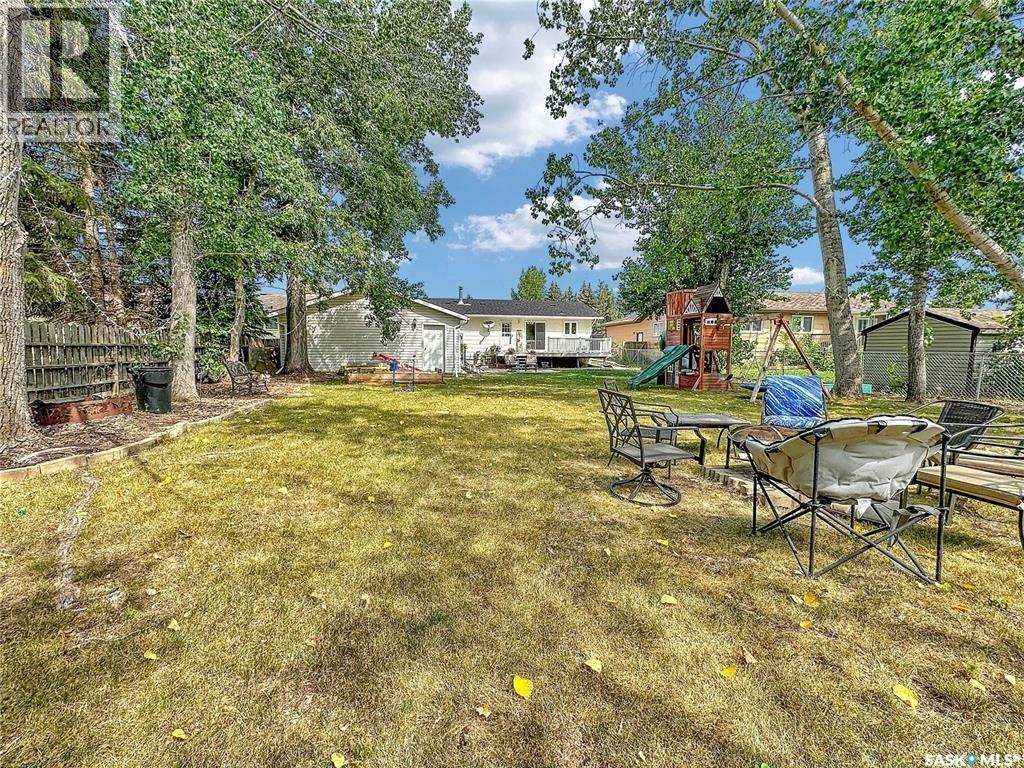 219 4th Avenue, Whitewood, Saskatchewan  S0G 5C0 - Photo 3 - SK015710