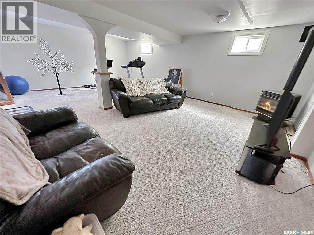 219 4th Avenue, Whitewood, Saskatchewan  S0G 5C0 - Photo 21 - SK015710