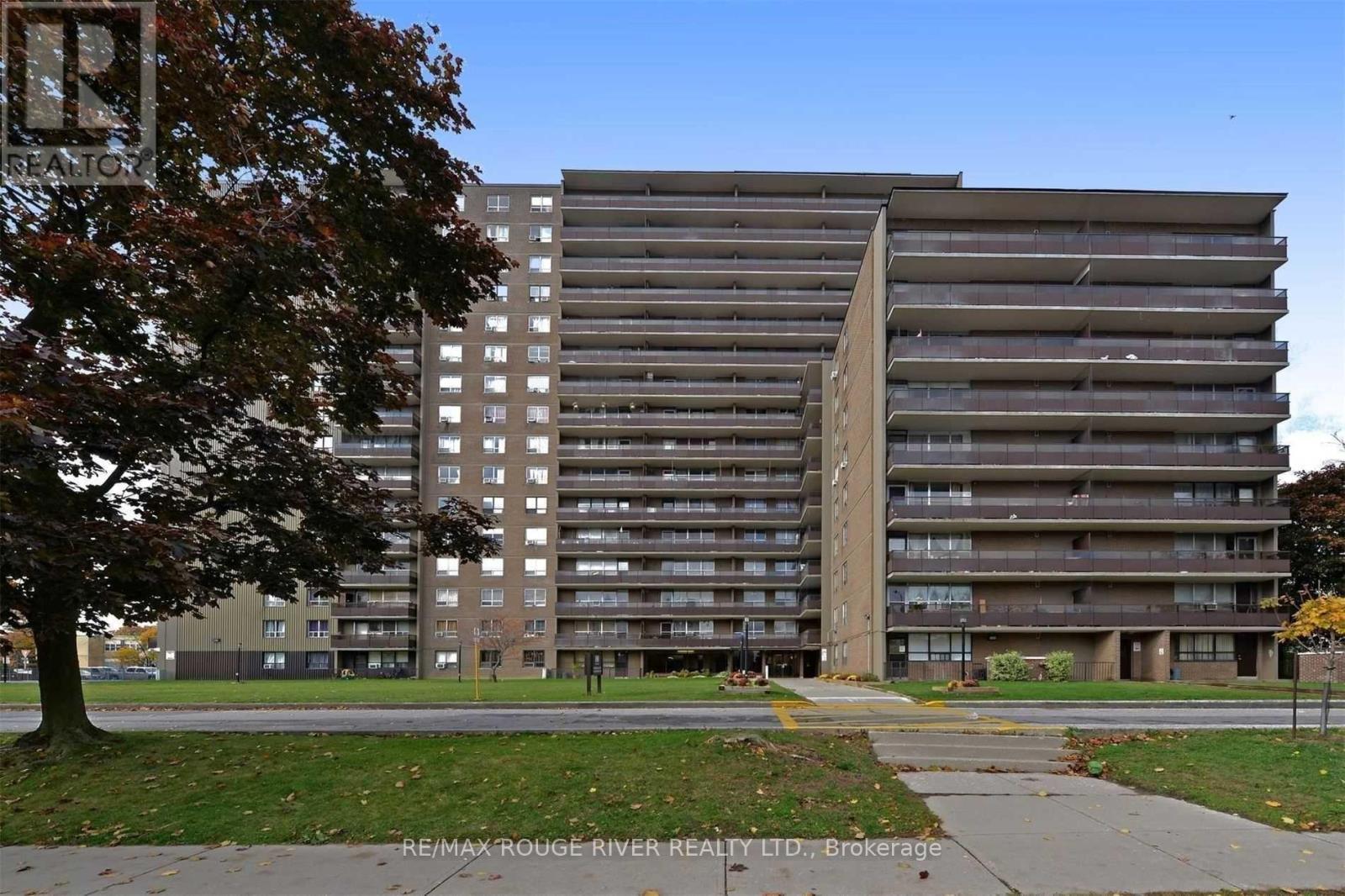303 - 180 Markham Road, Toronto, Ontario  M1M 2Z9 - Photo 2 - E12678976