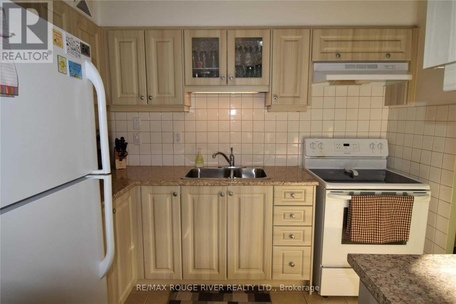 303 - 180 Markham Road, Toronto, Ontario  M1M 2Z9 - Photo 5 - E12678976