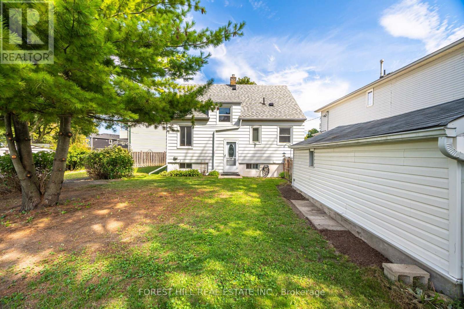 2 Topham Road, Toronto, Ontario  M4B 3K2 - Photo 18 - E12678994