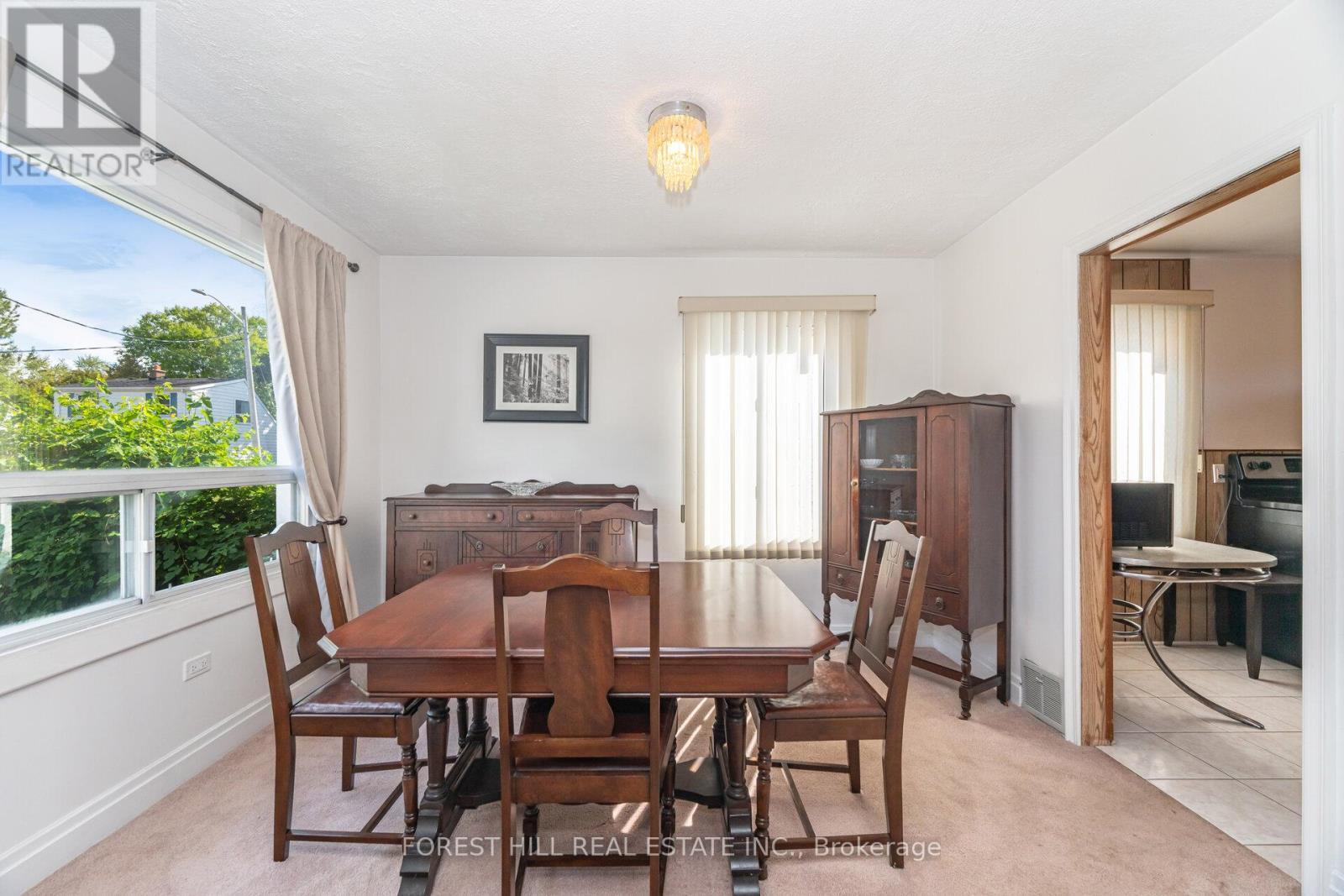 2 Topham Road, Toronto, Ontario  M4B 3K2 - Photo 3 - E12678994