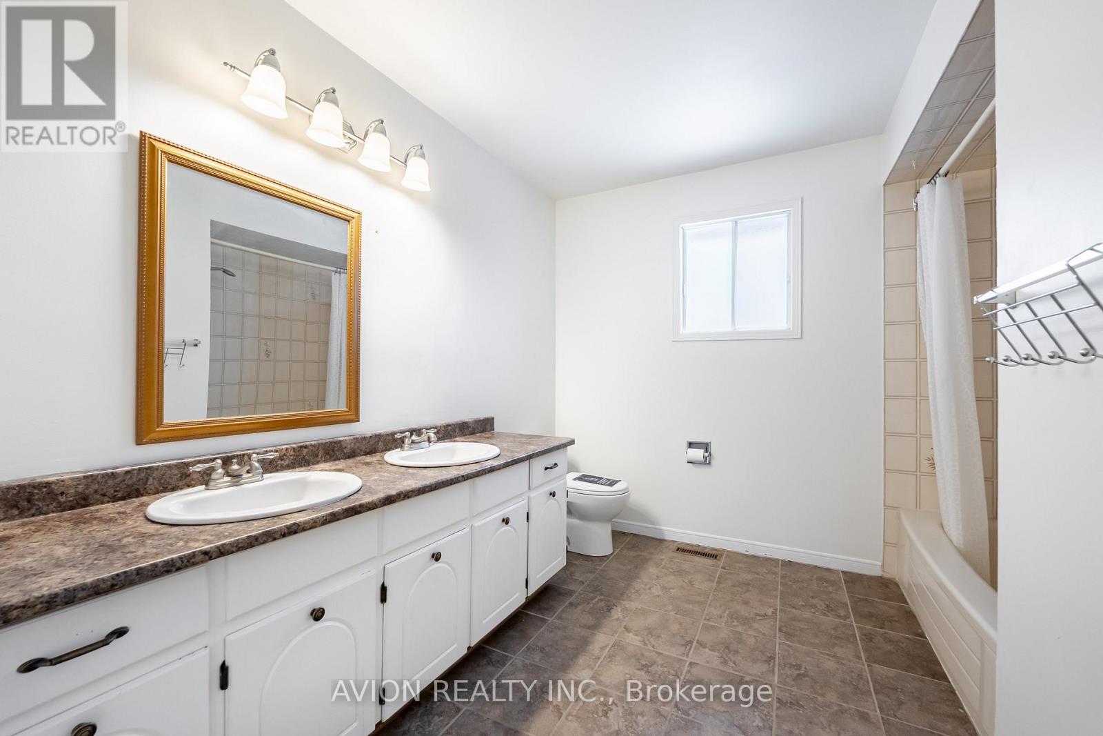 567 Millard Street, Whitchurch-Stouffville, Ontario  L4A 7Z3 - Photo 31 - N12678966