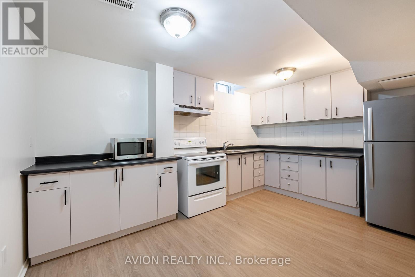 567 Millard Street, Whitchurch-Stouffville, Ontario  L4A 7Z3 - Photo 39 - N12678966