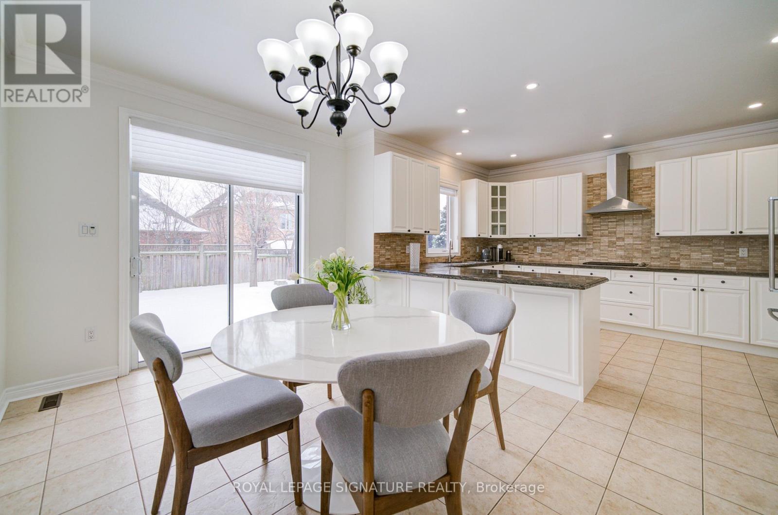 1534 Craigleith Road, Oakville, Ontario  L6H 7V7 - Photo 13 - W12678752