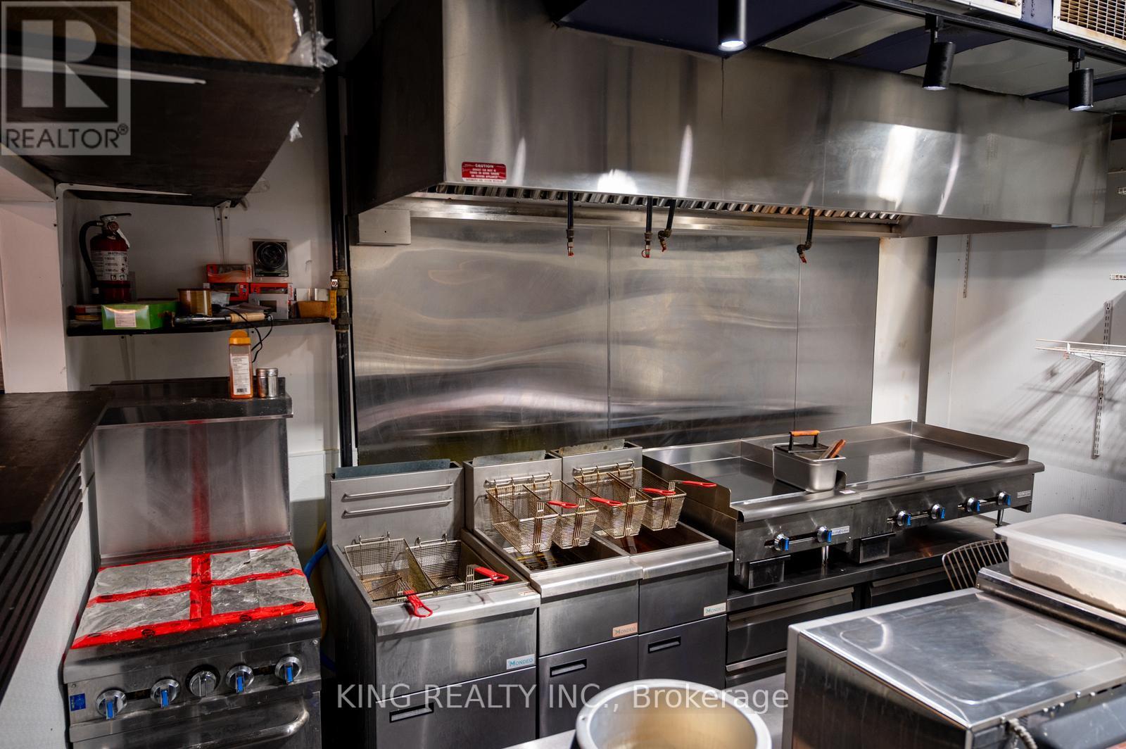 2712 Keele Street, Toronto, Ontario  M3M 2G1 - Photo 10 - W12678944