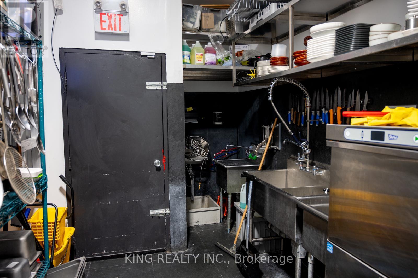 2712 Keele Street, Toronto, Ontario  M3M 2G1 - Photo 43 - W12678944