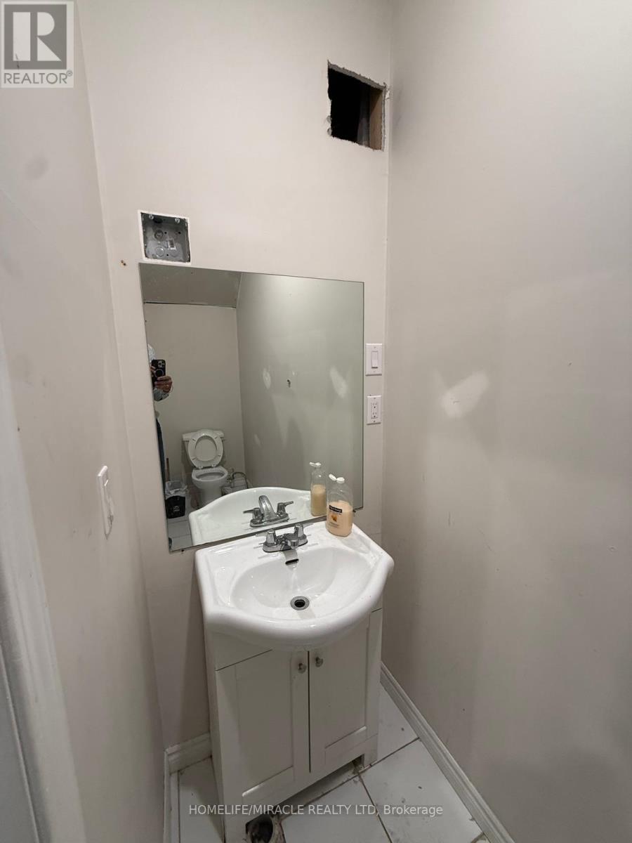 24 - 1050 Britannia Road, Mississauga, Ontario  L4W 4N9 - Photo 10 - W12678964