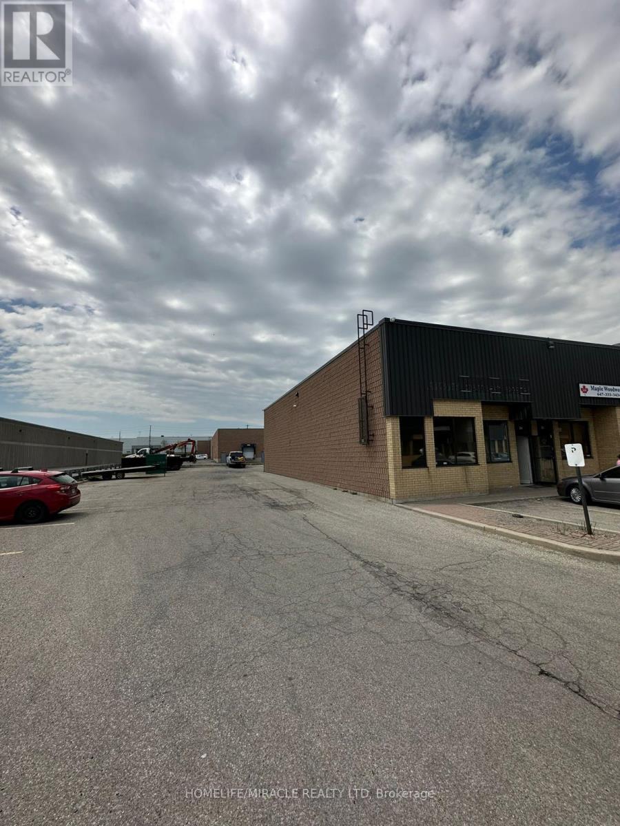 24 - 1050 Britannia Road, Mississauga, Ontario  L4W 4N9 - Photo 13 - W12678964