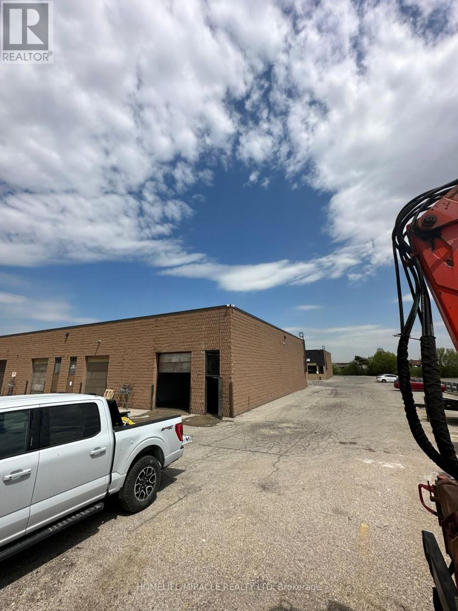 24 - 1050 Britannia Road, Mississauga, Ontario  L4W 4N9 - Photo 15 - W12678964