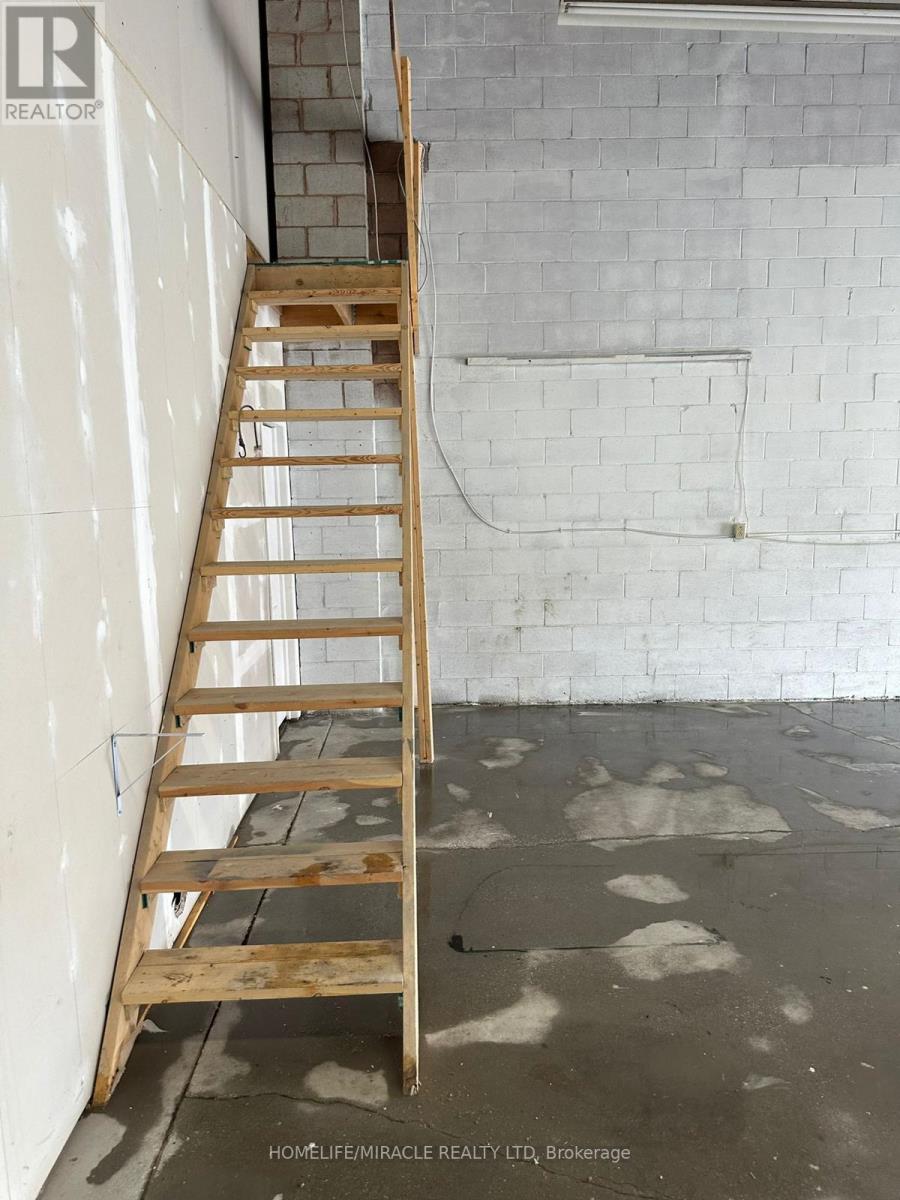 24 - 1050 Britannia Road, Mississauga, Ontario  L4W 4N9 - Photo 21 - W12678964