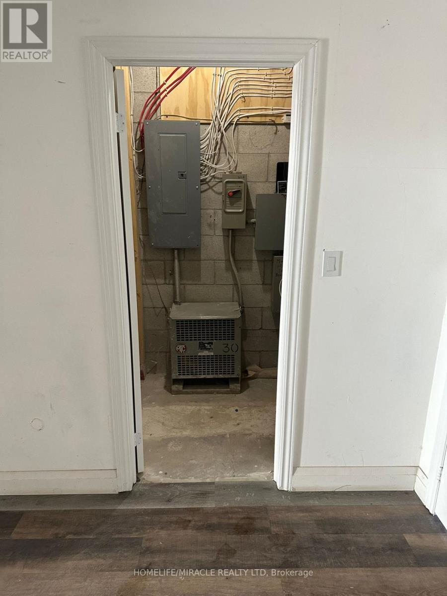 24 - 1050 Britannia Road, Mississauga, Ontario  L4W 4N9 - Photo 23 - W12678964