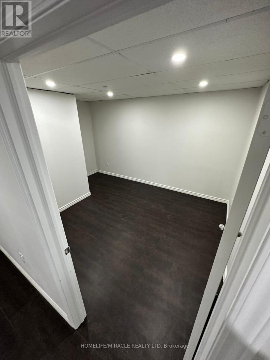 24 - 1050 Britannia Road, Mississauga, Ontario  L4W 4N9 - Photo 40 - W12678964