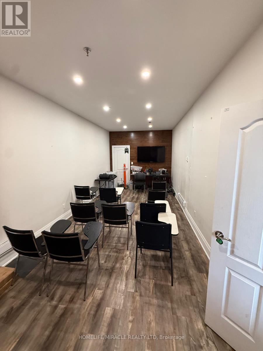 24 - 1050 Britannia Road, Mississauga, Ontario  L4W 4N9 - Photo 5 - W12678964