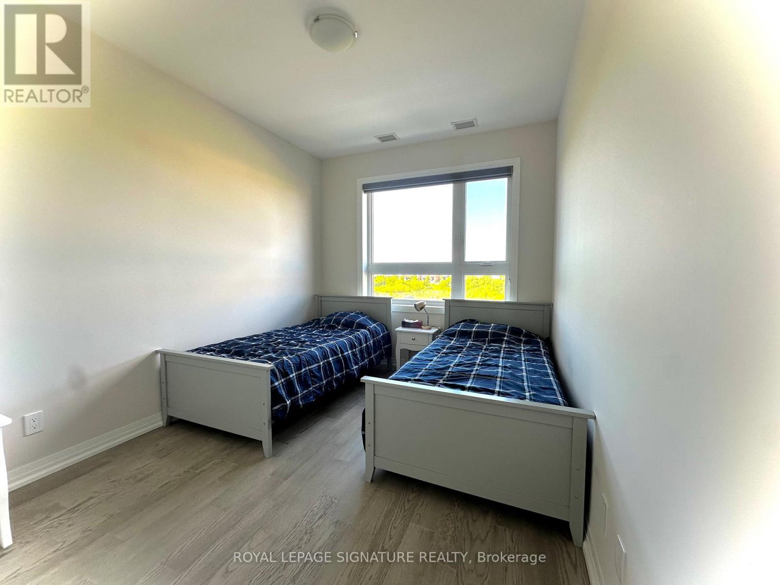 206 - 3265 Carding Mill Trail, Oakville, Ontario  L6M 1S1 - Photo 2 - W12678978