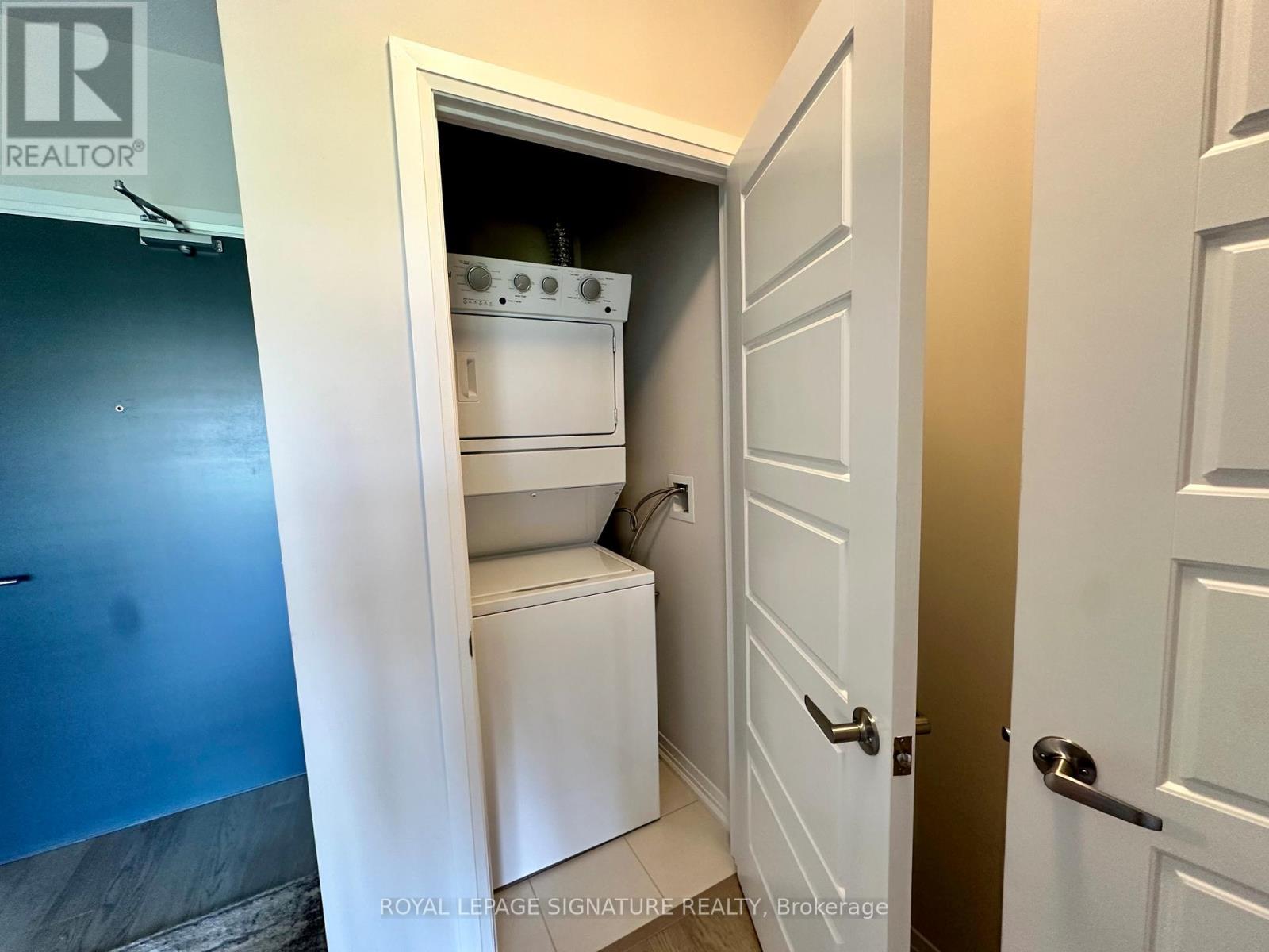 206 - 3265 Carding Mill Trail, Oakville, Ontario  L6M 1S1 - Photo 6 - W12678978