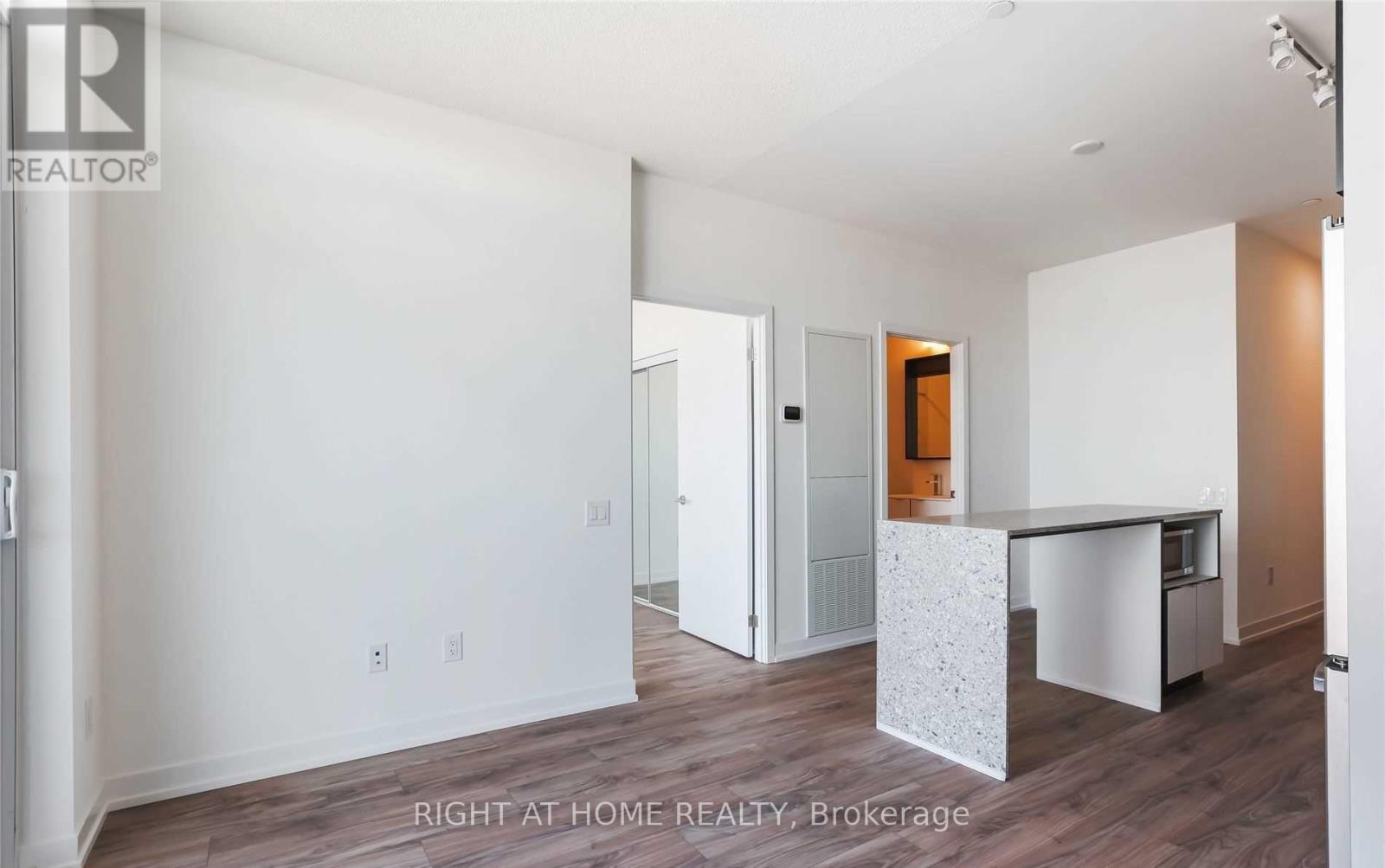 Ph06 - 4065 Confederation Parkway, Mississauga, Ontario  L5B 0L4 - Photo 11 - W12678986