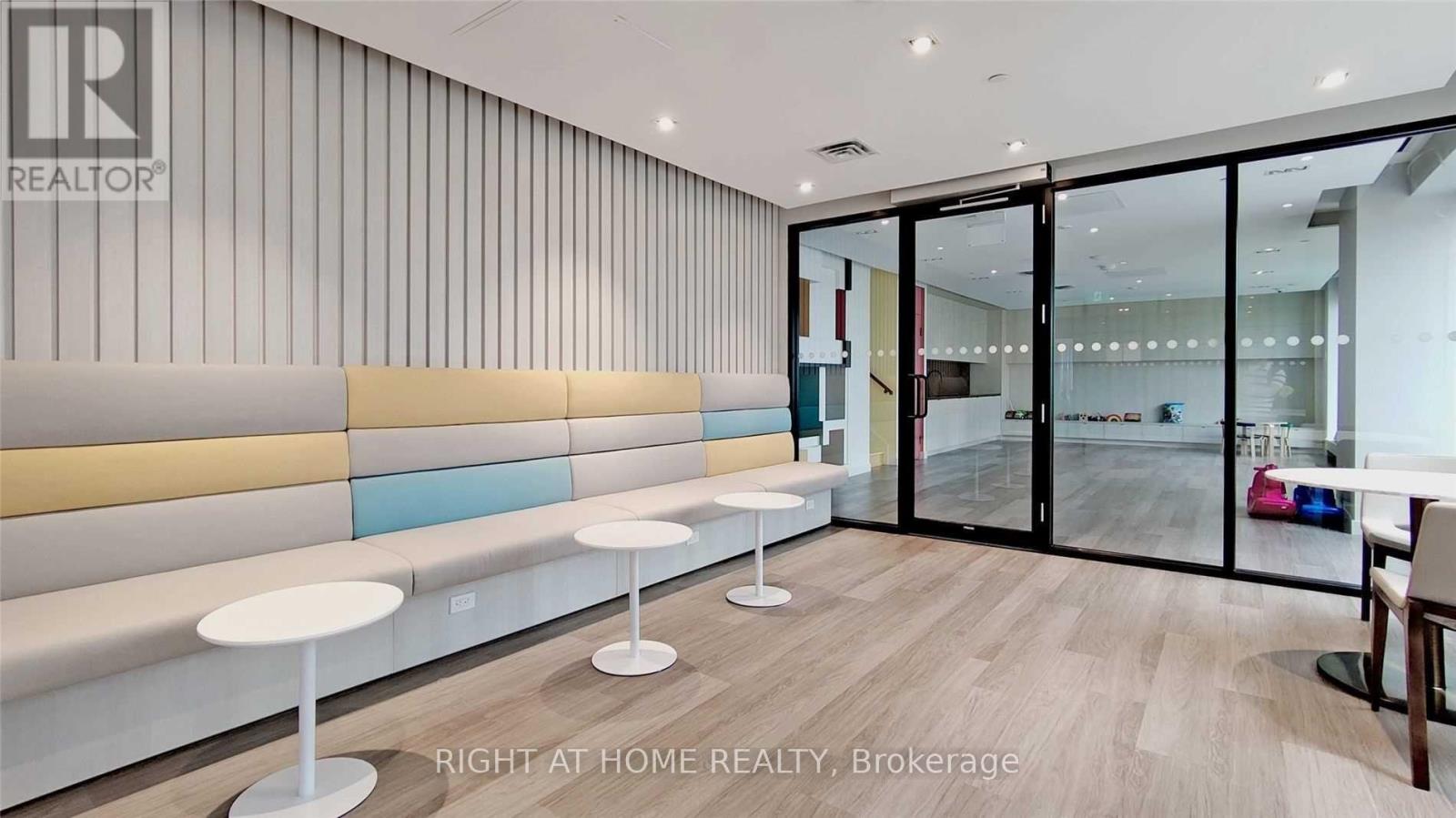 Ph06 - 4065 Confederation Parkway, Mississauga, Ontario  L5B 0L4 - Photo 25 - W12678986