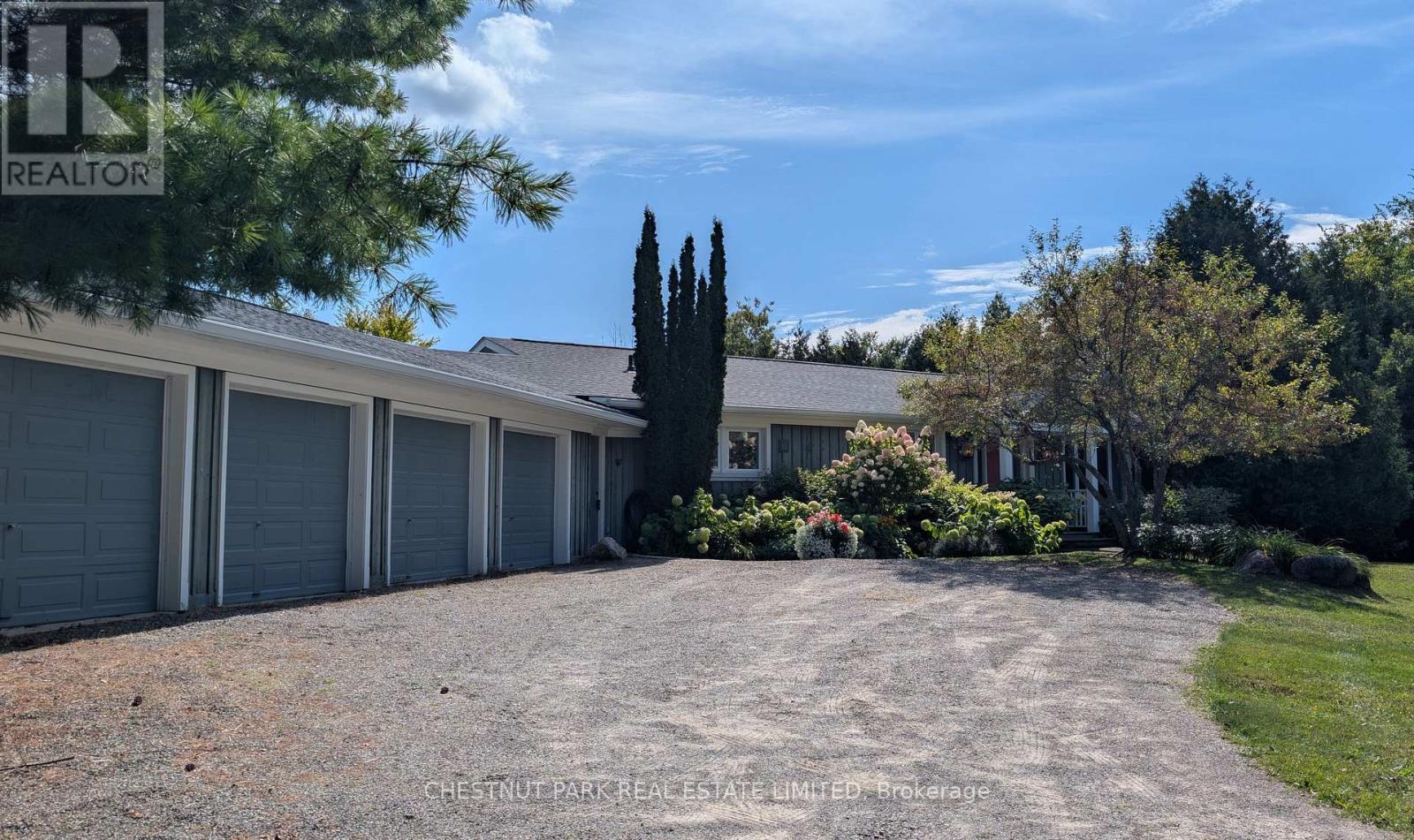 16249 Shaws Creek Road, Caledon, Ontario  L7C 1V9 - Photo 4 - W12678988